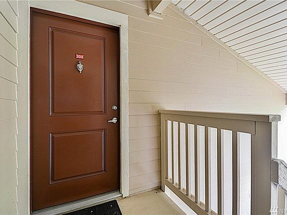 5th image of 14106 NE 181st Pl APT F304