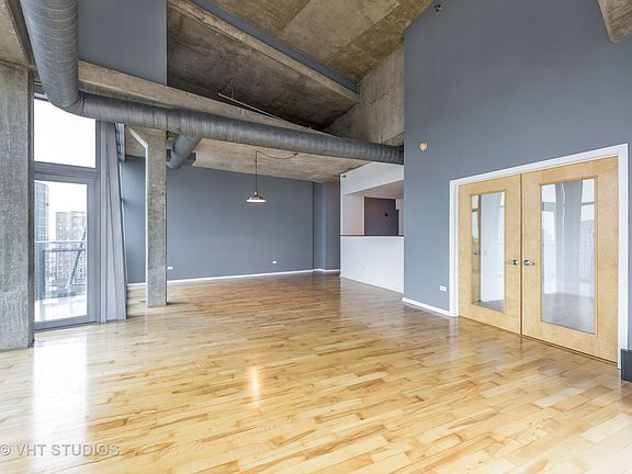 4th image of 1000 W Leland Ave APT 12A