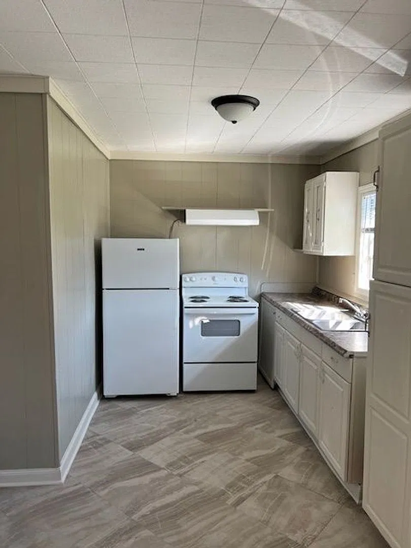 Charming 1B/1B home available in Lake Charles — Photo 3