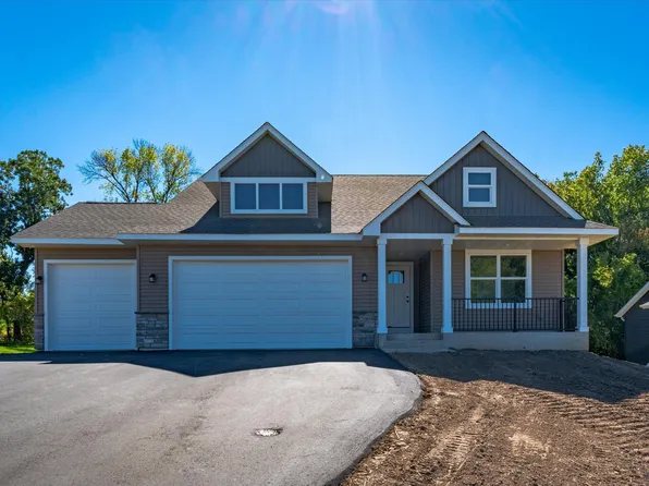 2069 Pleasant Dr, Prescott, WI 54021