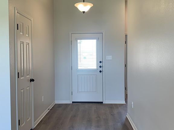 Interior entry w/Hall closet
