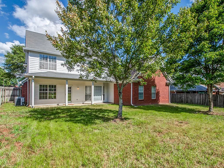 9461 Hickory Dr — Photo 44