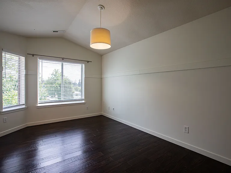 8450 NE Noelle Way — Photo 14
