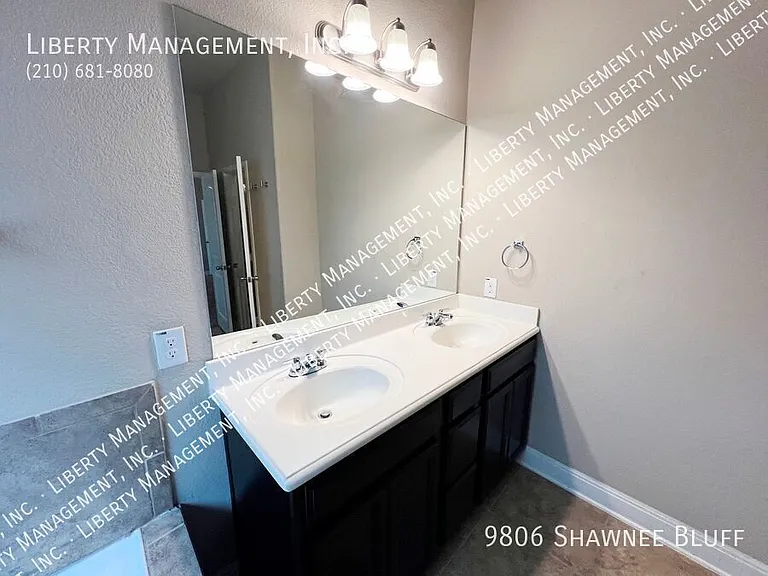 9806 Shawnee Blf — Photo 39