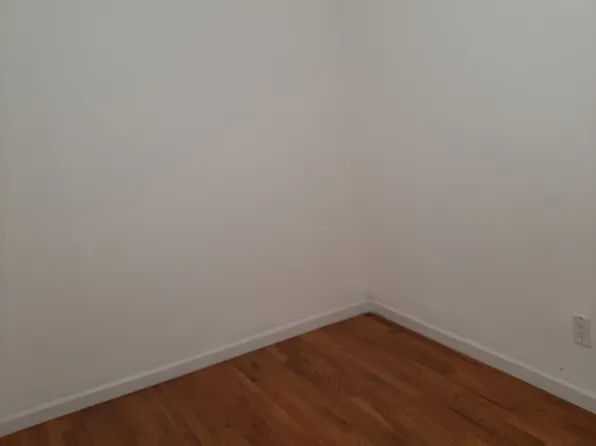 89 West 21st Street image 2 of 13