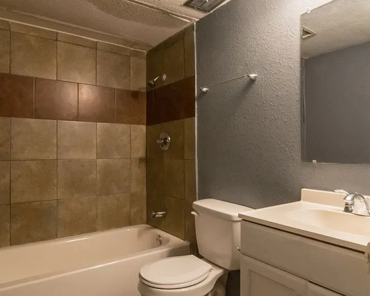 317 Valley Park Dr — Photo 15