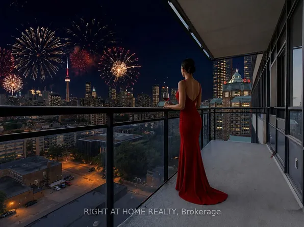 28 Linden St #1405, Toronto, ON M4Y 0A4
