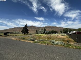 Locust St #18, Roosevelt, WA 99356