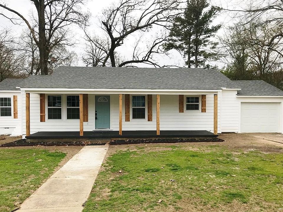 1st image of 210 Dogwood Ln