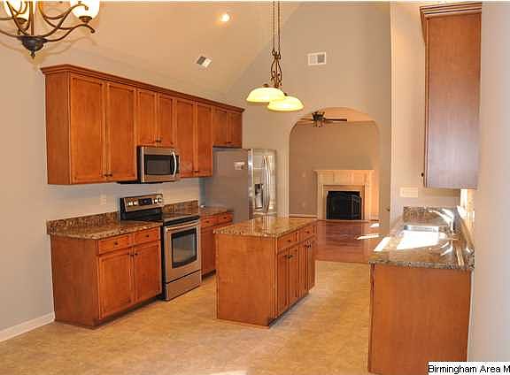 5th image of 2381 Abbeyglen Cir
