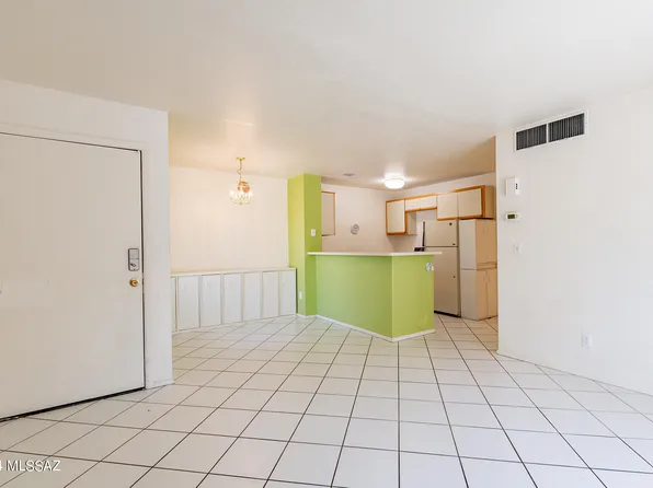 7623 E Callisto Cir, Tucson, AZ 85715