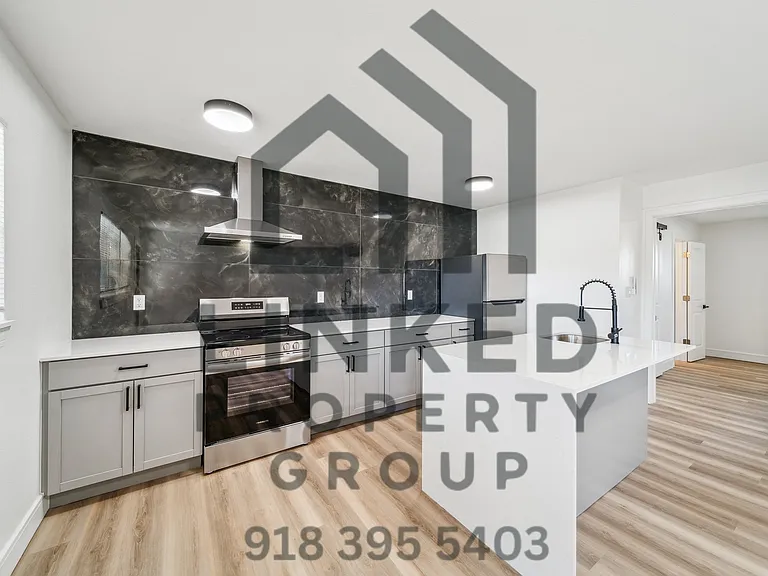 ONYX at 1316 Quincy — Photo 3