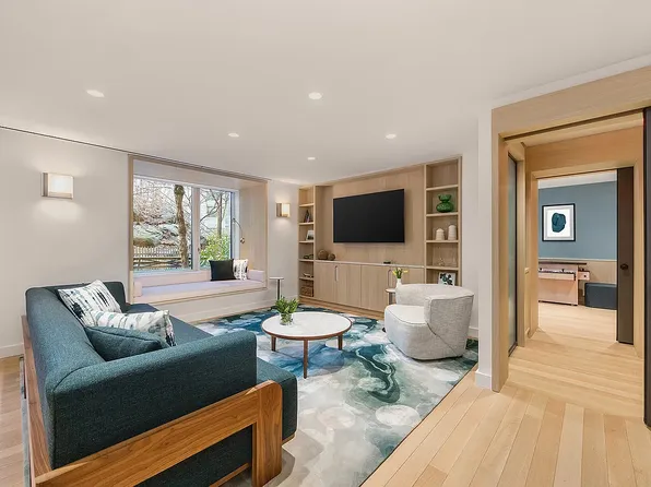 20 River Terrace image 22 of 26