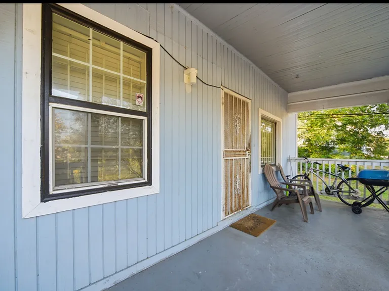 834 Drummond St SW #1 — Photo 5