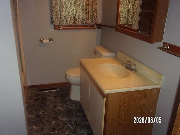5th image of 312 E Spruce St