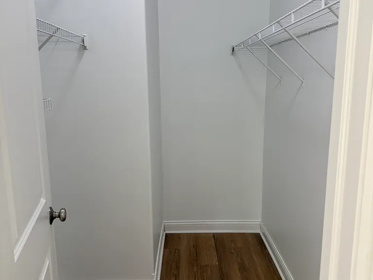 319 Kastlekove Dr — Photo 6