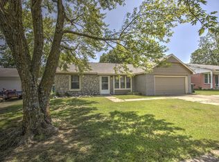 118 E Forest Ave S, Skiatook, OK 74070