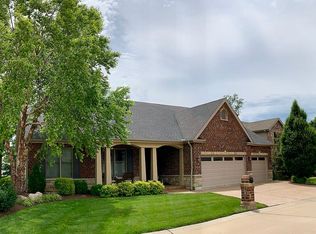 16 Bogey Club Ln, Saint Charles, MO 63303