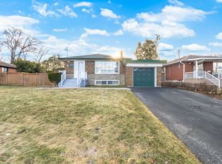 30 Kollar Dr, Toronto, ON M1G 1E2