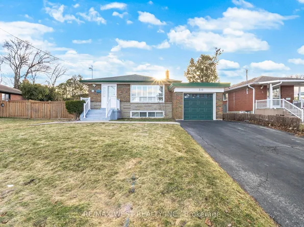 30 Kollar Dr, Toronto, ON M1G 1E2