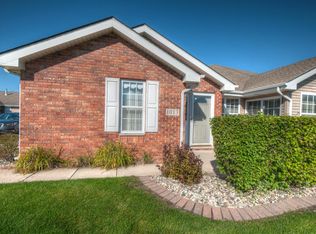 1013 N Woodlawn Ave, Griffith, IN 46319