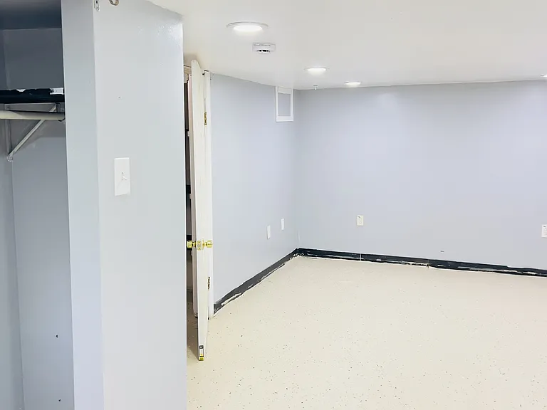 8405 Jackson Ave — Photo 29