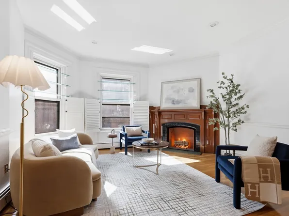 258 Marlborough St APT 2R, Boston, MA 02116