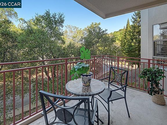 4th image of 5913 Horsemans Canyon Dr APT 4A