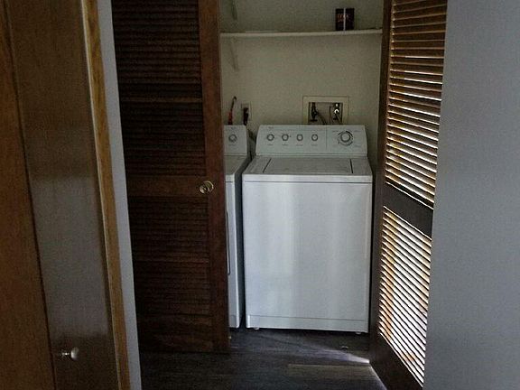 5th image of 389 Pleasure Creek Dr NE