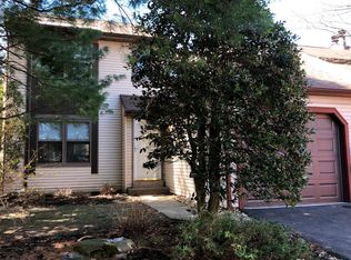 159 Meadowview Ct, Langhorne, PA 19047