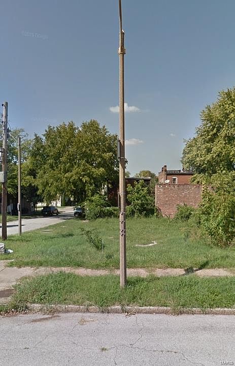 1st image of 3657 Marine Ave