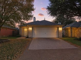 609 Renaissance Pl, Cedar Hill, TX 75104