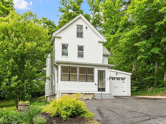 3rd image of 13 Windmill Hill Rd