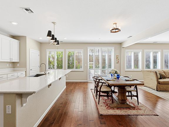 3rd image of 5533 Kennedy Place