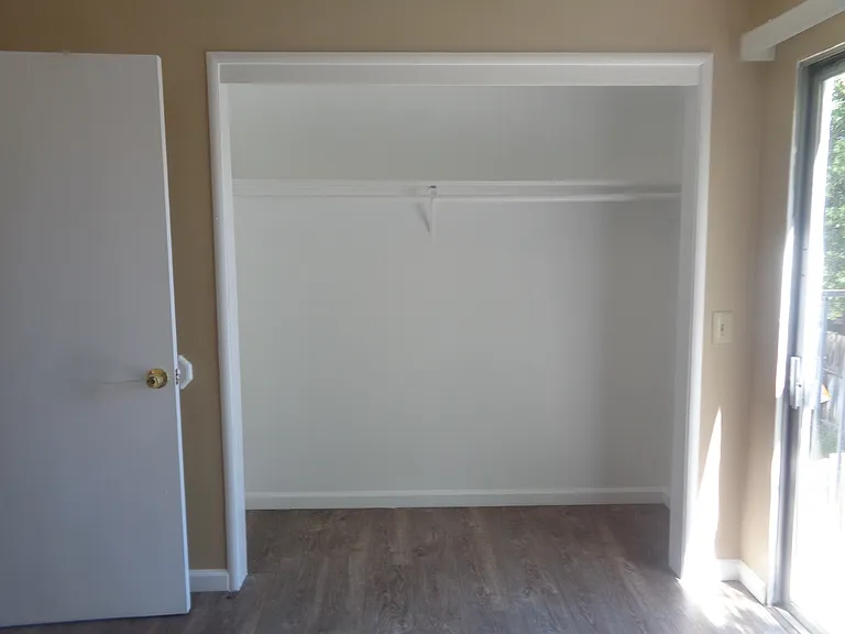 946 S Barrett Rd #4 — Photo 9