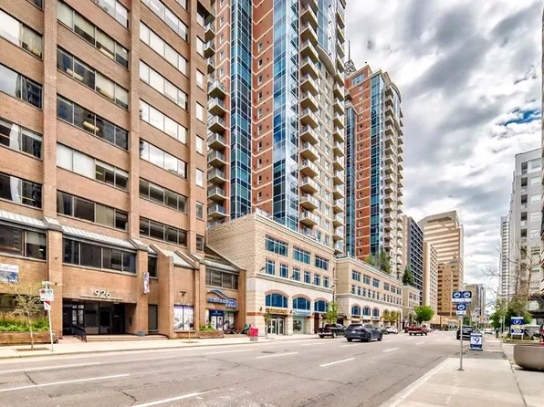 920 5th Ave SW #701, Calgary, AB T2P 5P6