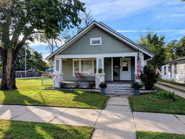 423 E 11th Ave, Hutchinson, KS 67501