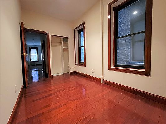 3rd image of 414 E 74th St #1X