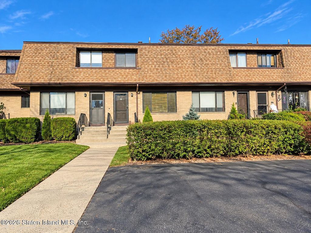 3-bedroom condo for sale in New Springville