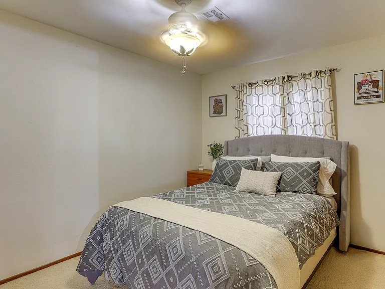 2400 Baron Dr — Photo 8