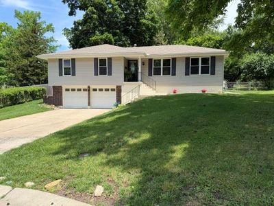 11915 Sycamore Ave, Grandview, MO, 64030
