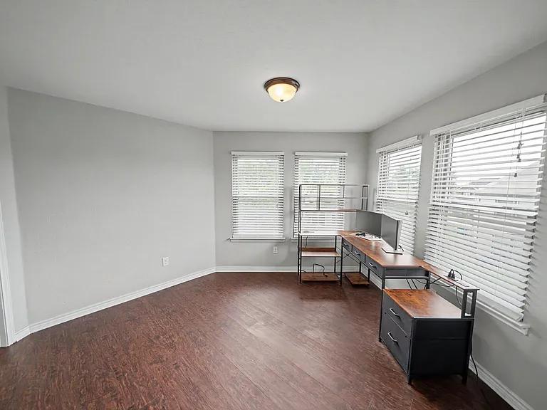 9406 Copperway — Photo 34