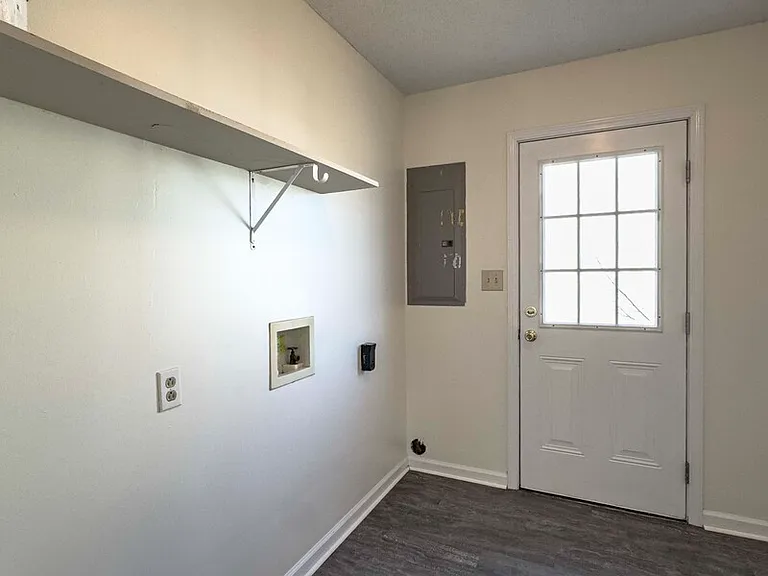 104 Waterford Dr — Photo 7