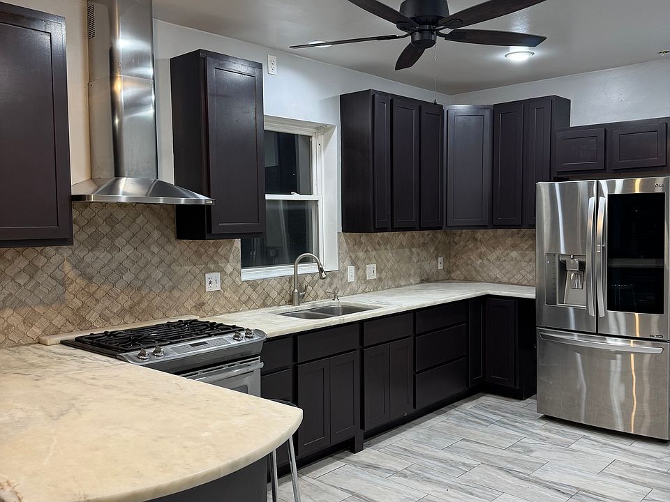 1st image of 1736 N Luna Ave Floor 2
