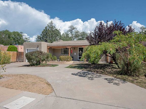 2nd image of 4634 Idlewilde Ln SE