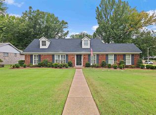 1635 Poplar Estates Pkwy, Germantown, TN 38138