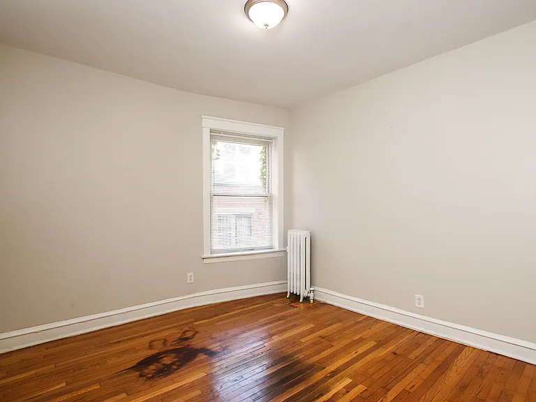 1444 E 67th Pl #1W — Photo 9