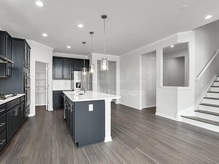 9211 Tamarack Grove Ln — Photo 4