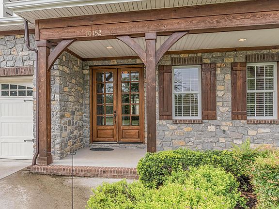 4th image of 10152 Autumn Valley Ln