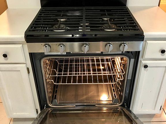 5th image of 2217 N Seeley Ave APT 1R